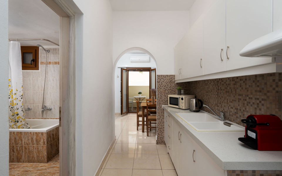 Plethora 2 Homes  (1-8 pax)