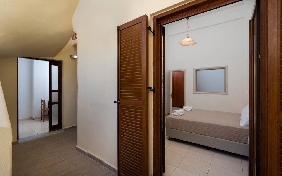 Plethora 2 Homes  (1-8 pax)