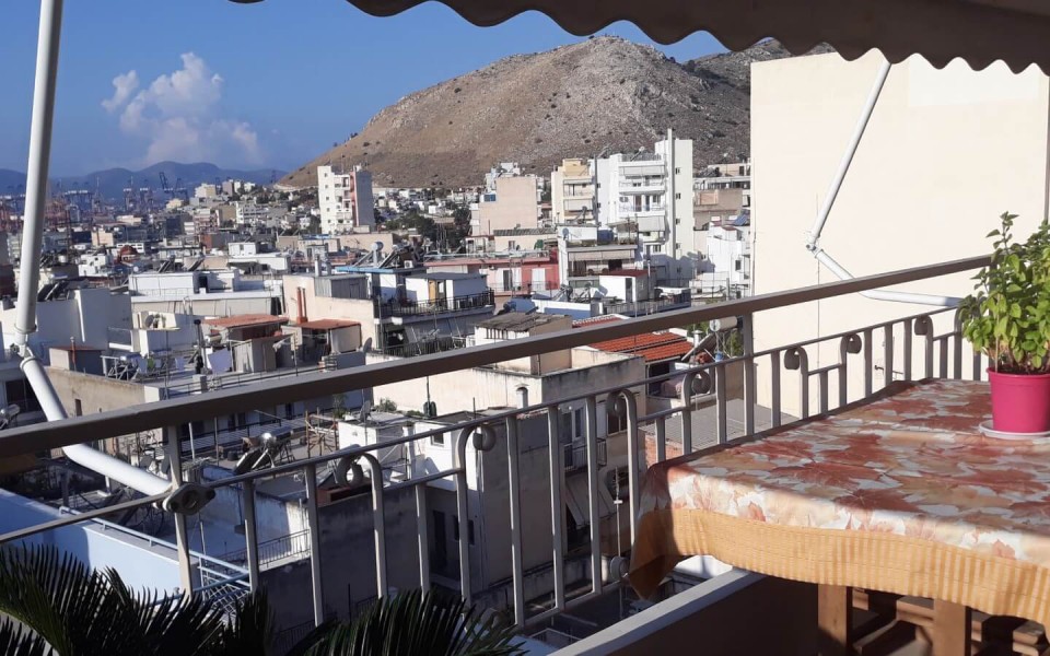 Property for sale in Keratsini