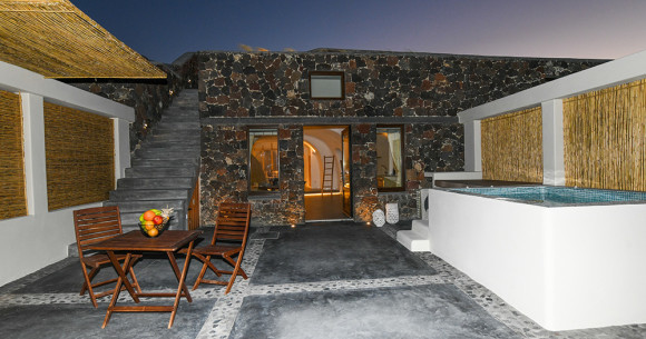 Luxe Efis Home – Villa 2 | Sea View & Private Jacuzzi