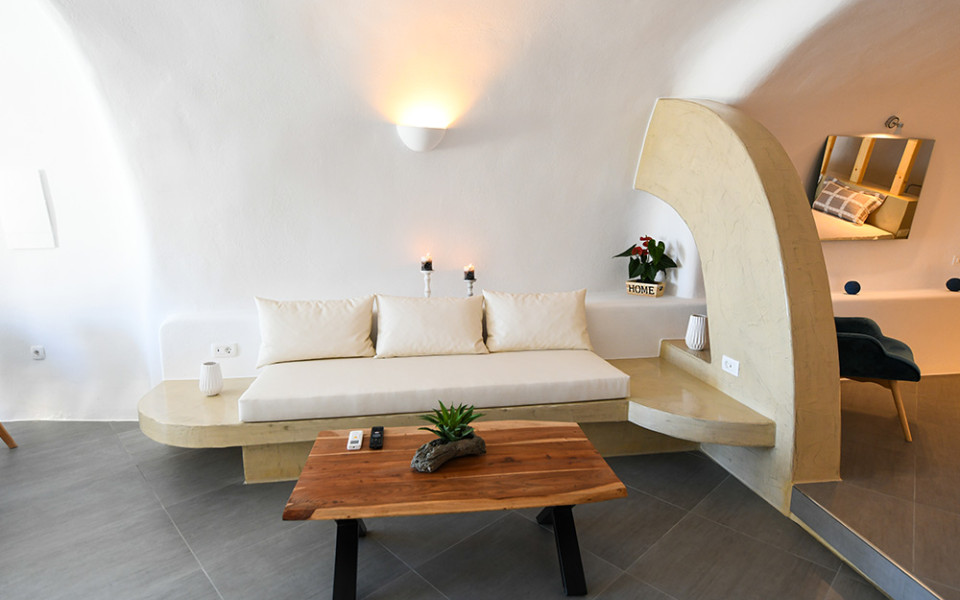 Luxe Efis Home – Sea View 4 Villas & 4 Private Jacuzzis