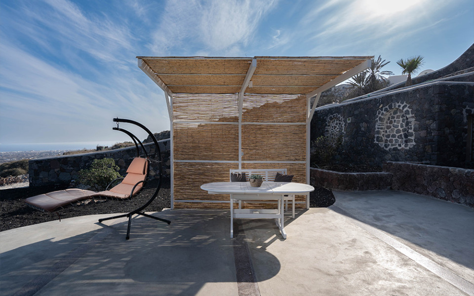 Luxe Efis Home – Villa 4 | Sea View & Private Jacuzzi