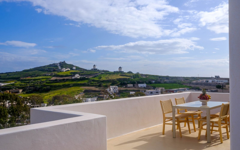 Nikolia's House, New Luxe villa & Prive Jacuzzi