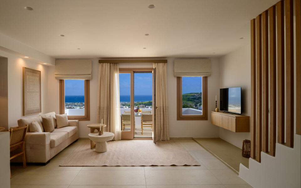 Nikolia's House, New Luxe villa & Prive Jacuzzi