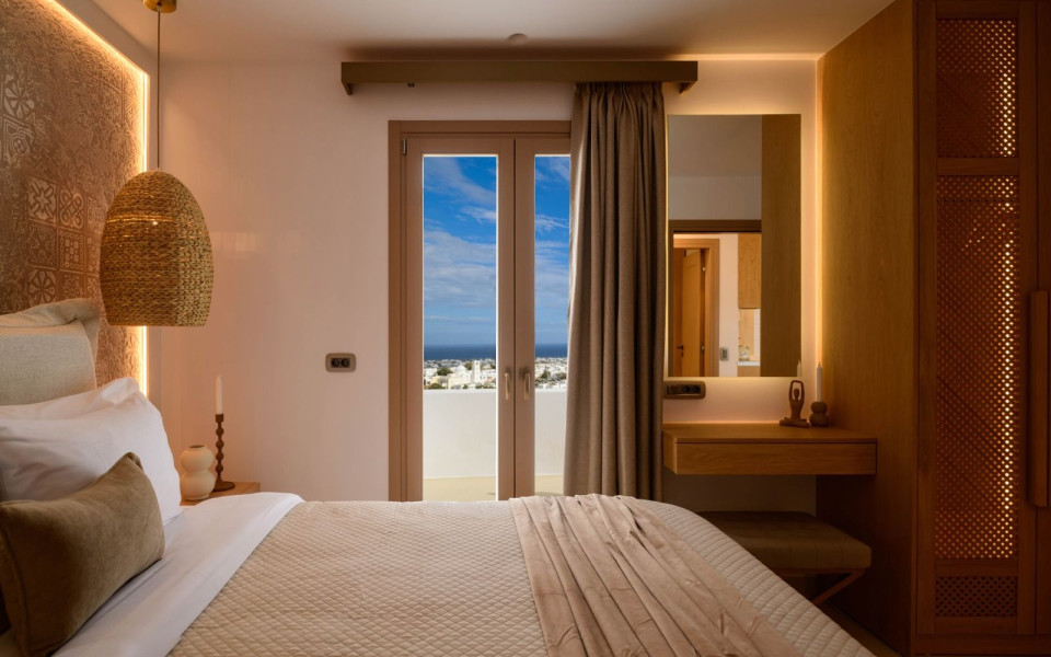 Nikolia's House, New Luxe villa & Prive Jacuzzi