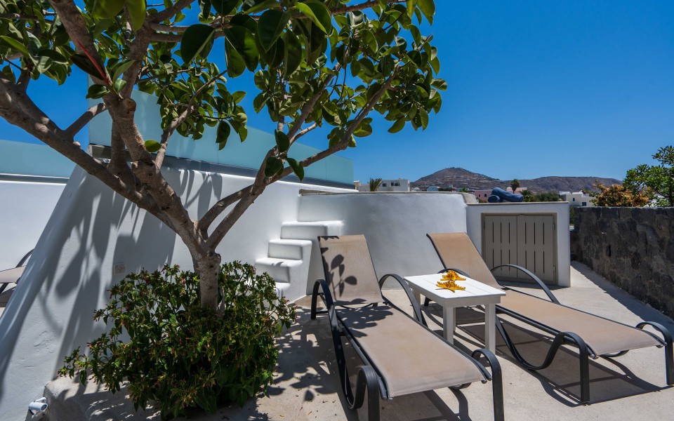 NEW Lux Yiota Collection Suite 1 & Prive Jacuzzi