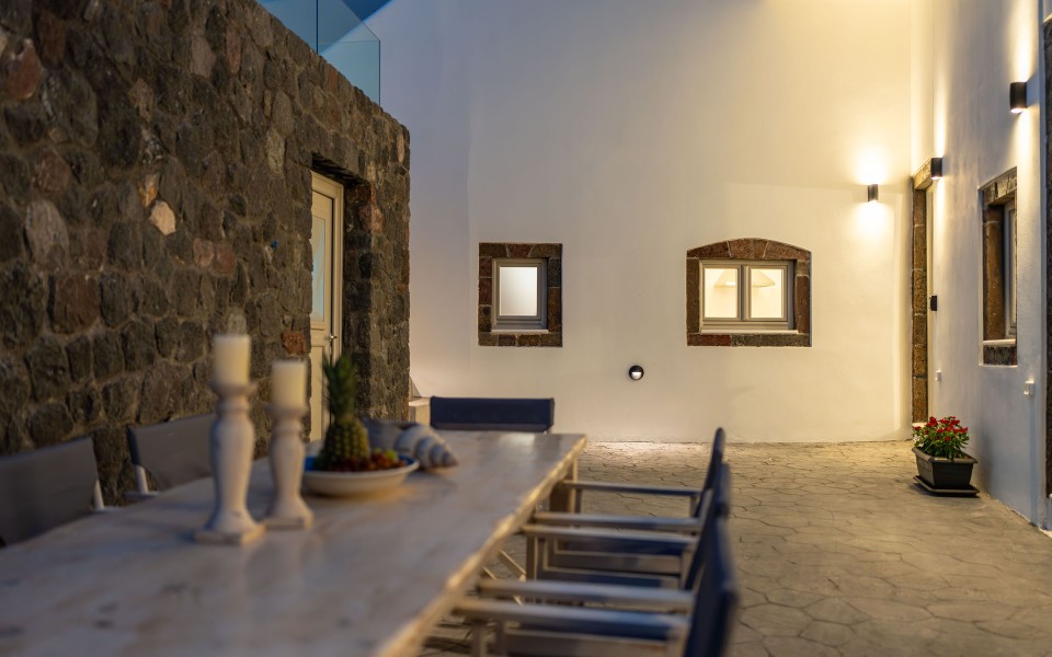 NEW Lux Yiota Collection Suite 1 & Prive Jacuzzi