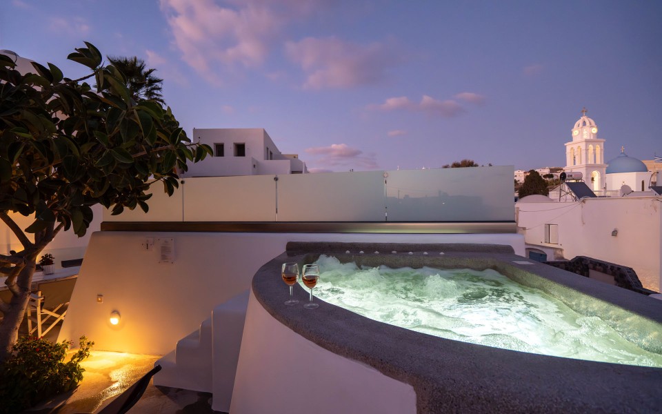 NEW Lux Yiota Collection Suite 1 & Prive Jacuzzi