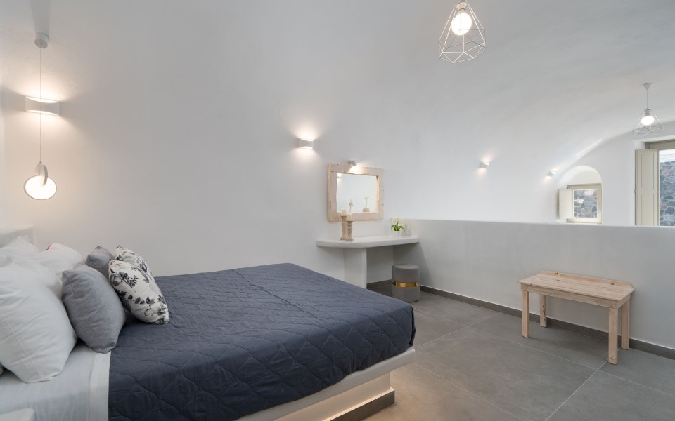 NEW Lux Yiota Collection Suite 2 & Prive Jacuzzi