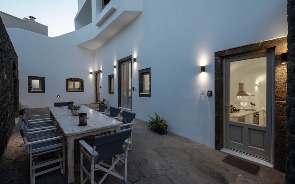 NEW Lux Yiota Collection Suite 2 & Prive Jacuzzi