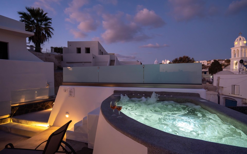 NEW Lux Yiota Collection Suite 2 & Prive Jacuzzi