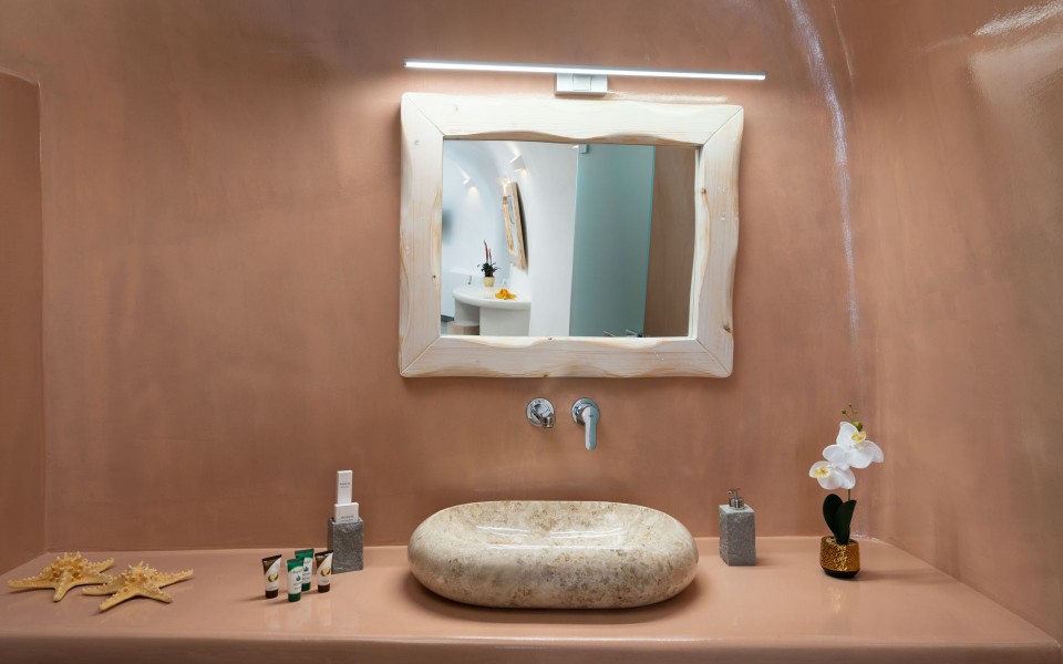 NEW Lux Yiota Collection Suite 3 & Prive Jacuzzi