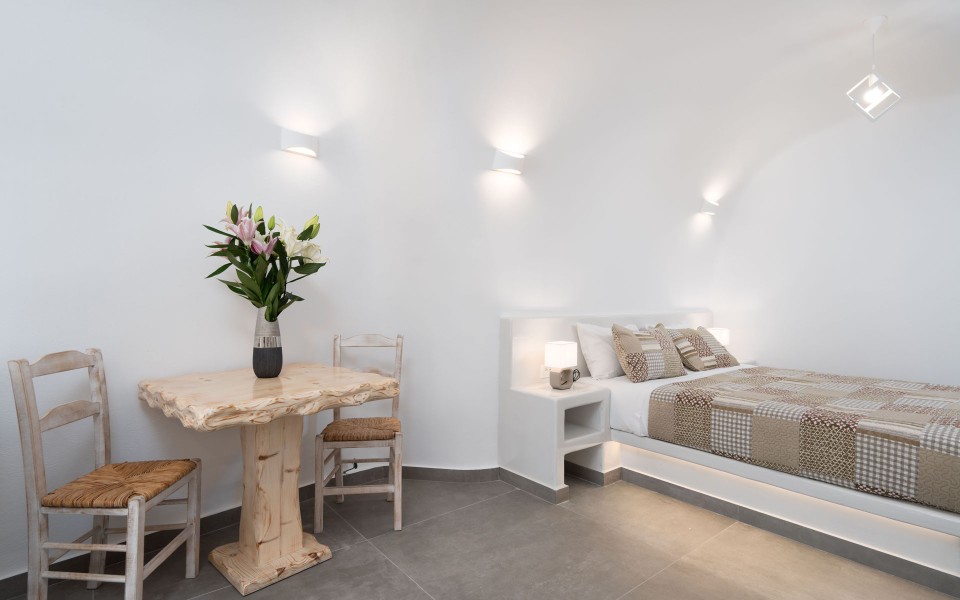 NEW Lux Yiota Collection Suite 3 & Prive Jacuzzi