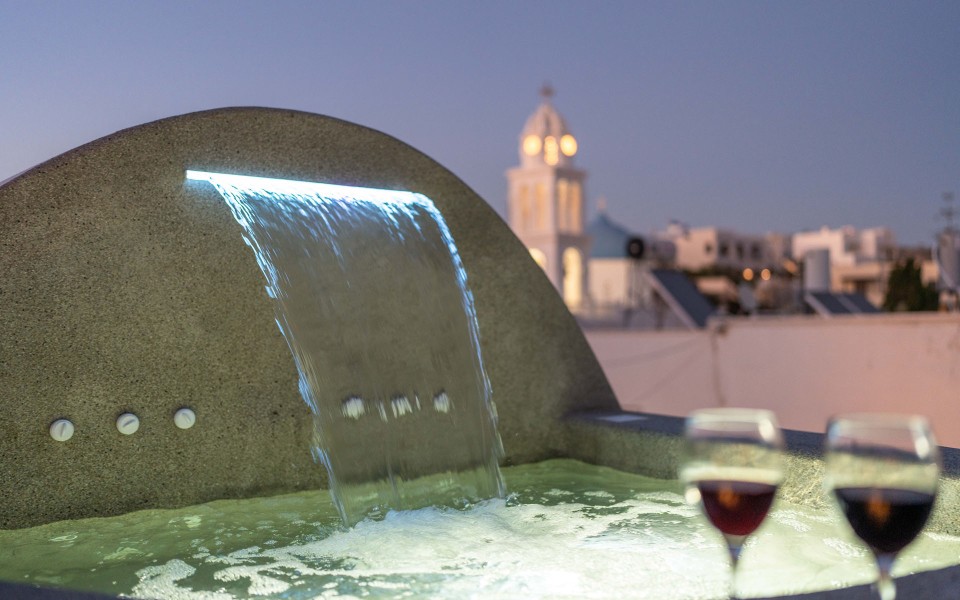 NEW Lux Yiota Collection Suite 3 & Prive Jacuzzi