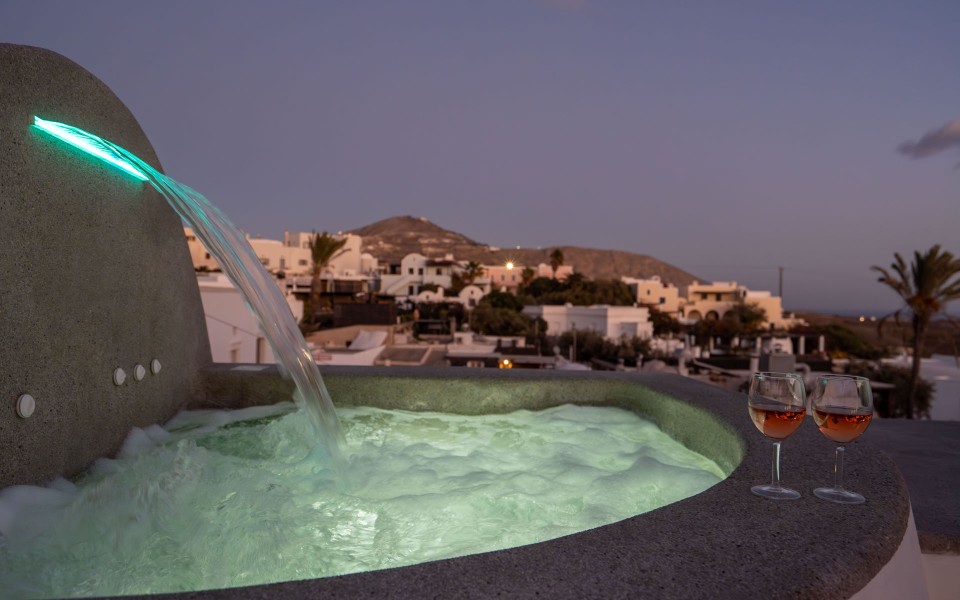 NEW Lux Yiota Collection Suite 3 & Prive Jacuzzi