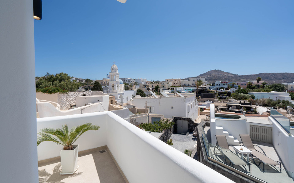 NEW Lux Yiota Collection Suite 4 & Prive Jacuzzi