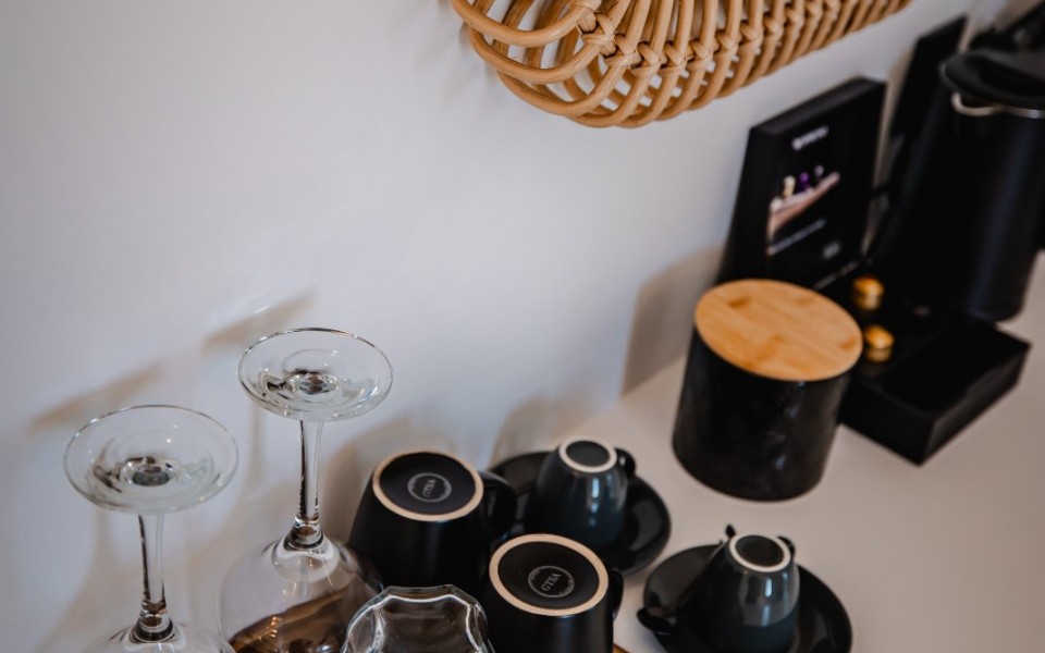 Suite 2: Bonsai King suite with sea & pool view and pool access (1-2 pax)