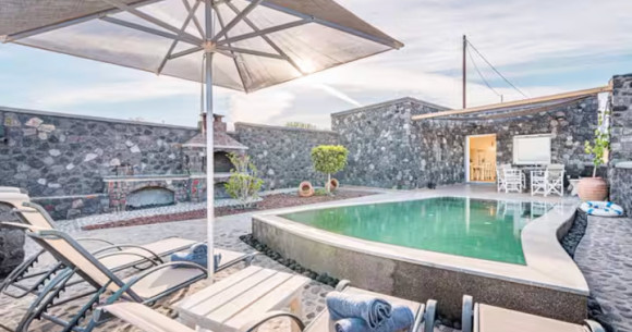 (1-6 pax) Klimata House - Private Jacuzzi Pool & BBQ Villa