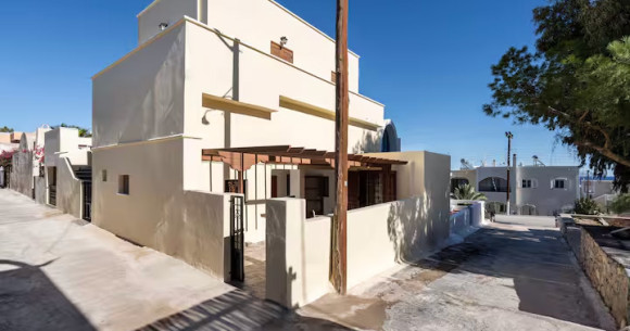 Plethora Home 2 (1-4 pax)