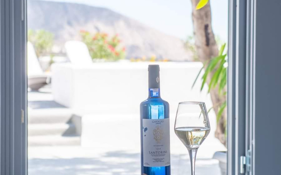 Majestic Sky Grey Suite with Private Grand Hot Tub