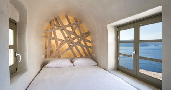 Rhenia’s Cave House & Prive Jaccuzzi & Caldera View