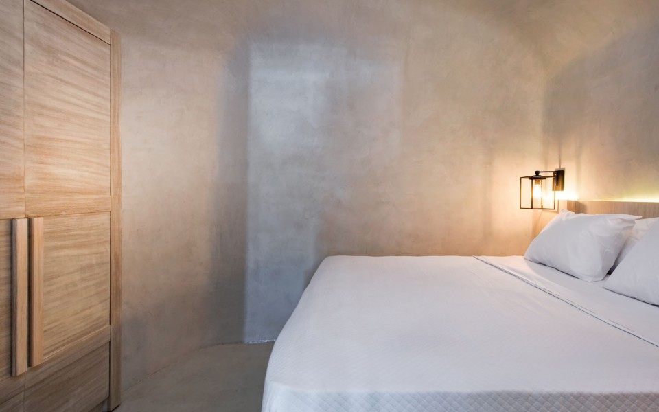 Rhenia’s Cave House & Prive Jaccuzzi & Caldera View