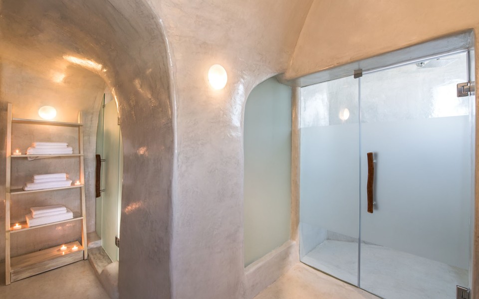 Rhenia’s Cave House & Prive Jaccuzzi & Caldera View